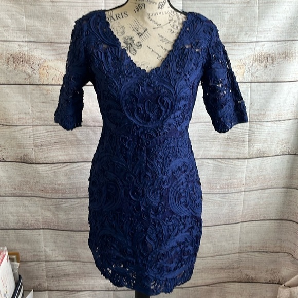 Yoana  Baraschi Blue Lace Dress Sheath Arabesque Short Sleeves Size 4 - Picture 1 of 11